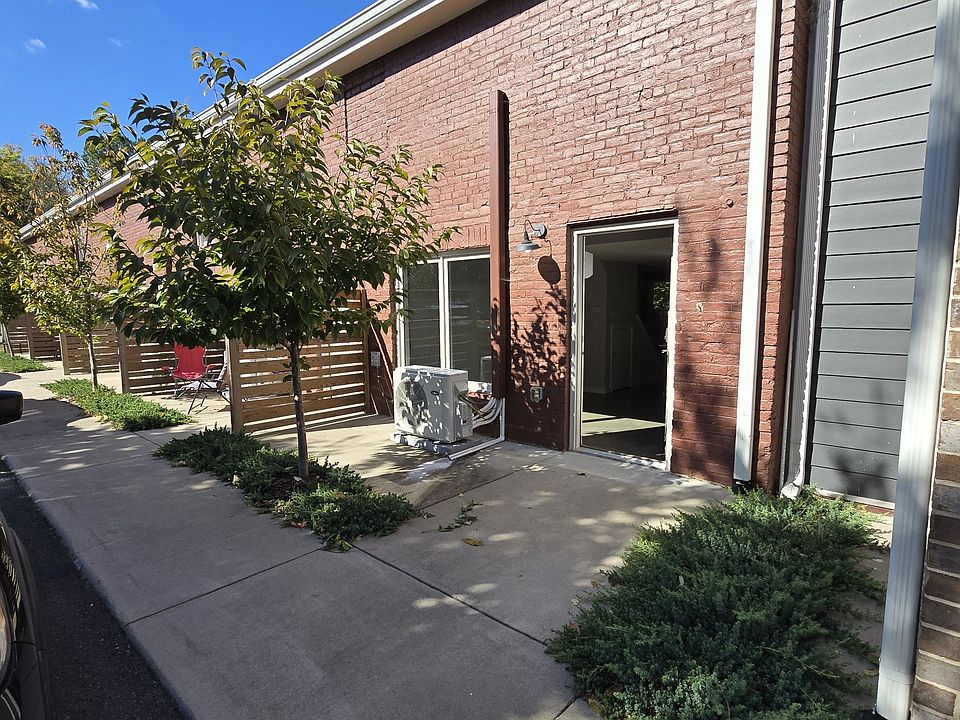 1st image of 2710 E Leigh St #105