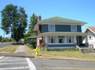 877 14th St, Astoria, OR 97103