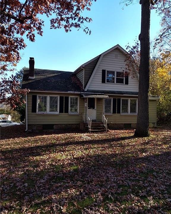 1st image of 2 Rocky Ln