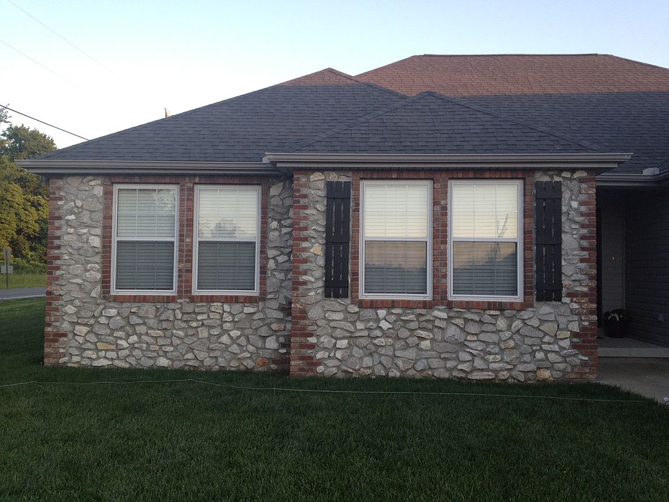 2nd image of 1137 S Rosedale Sq