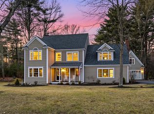 35 Winterberry Lane, Stratham, NH 03885