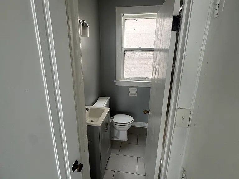 7250 S Langley Ave #1M — Photo 2