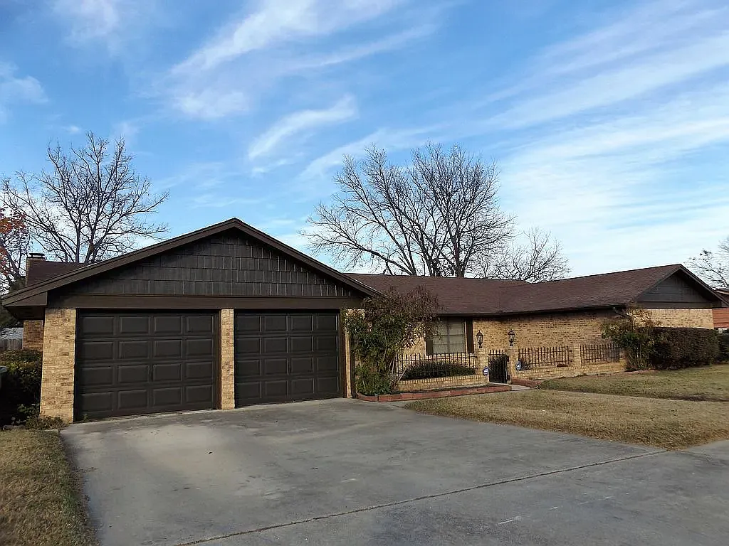Building Photo - 603 Lydia Dr