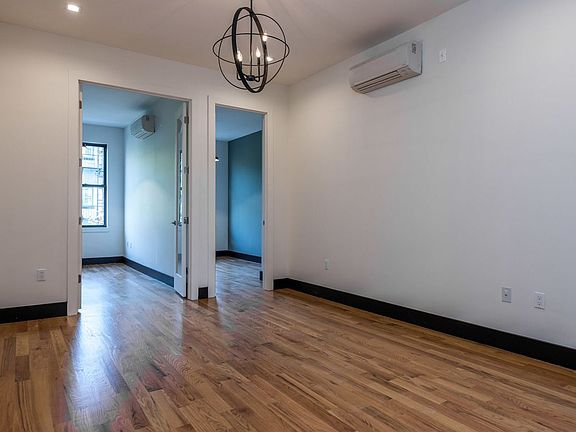 2nd image of 302 Stanhope St #3LL