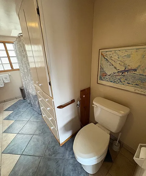 1252 Basswood Ave #1 — Photo 17