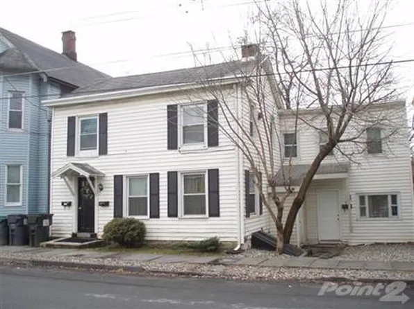 18 Russell St, Saugerties, NY 12477