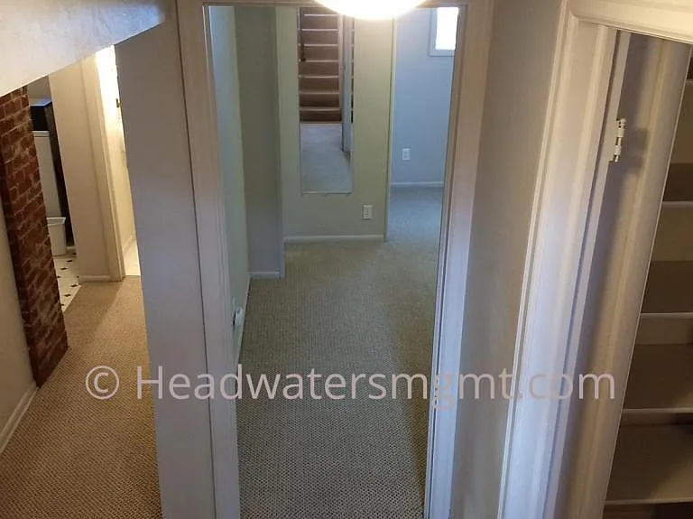 407 W Lamme St #B — Photo 10