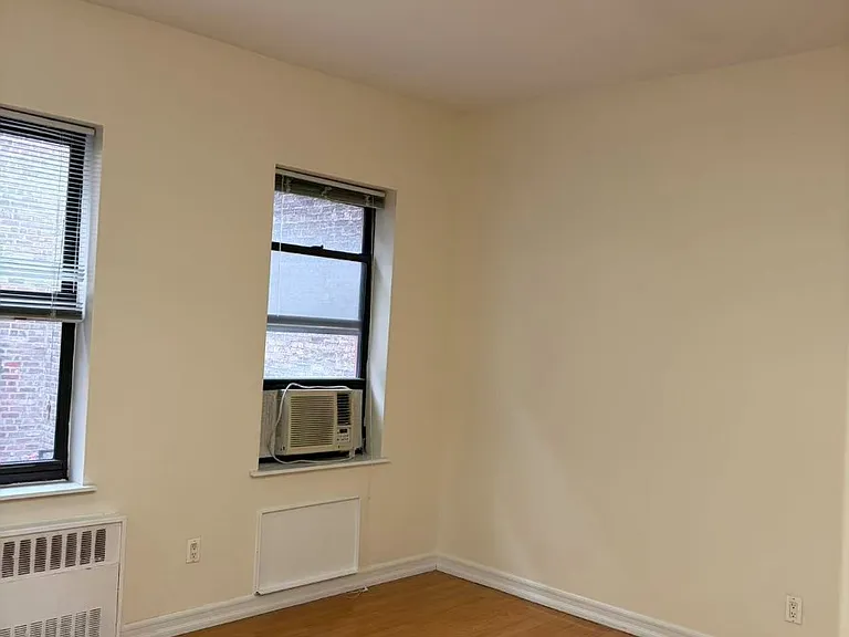 207 W 20th St #2A — Photo 6