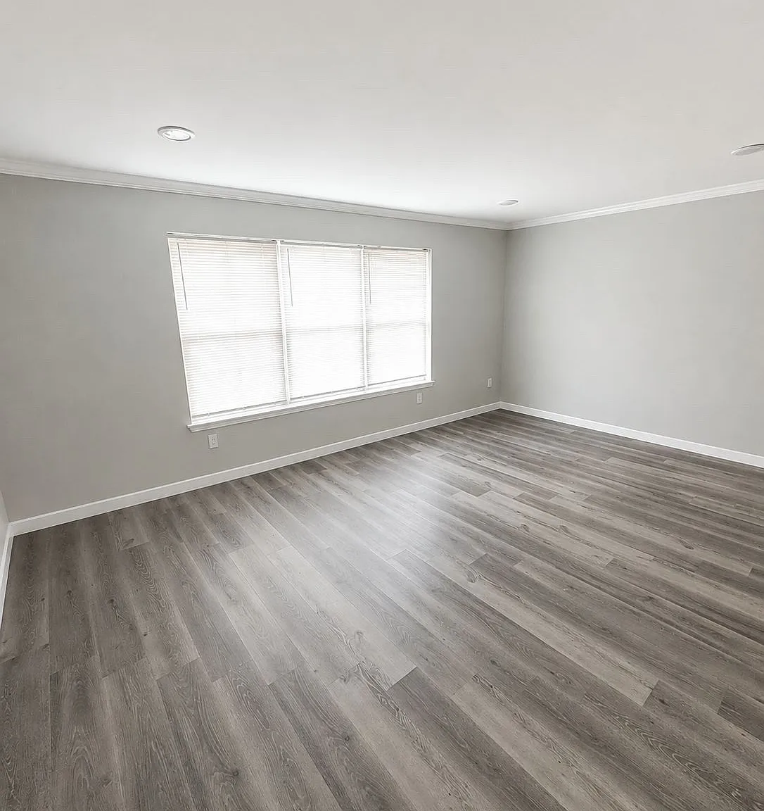 2 bed, $2,045 — Photo 4