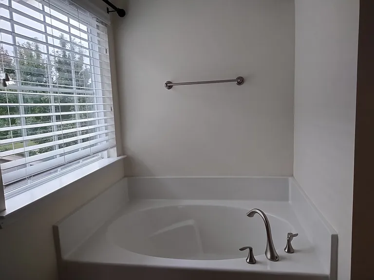 5736 Hurkett Ct — Photo 13