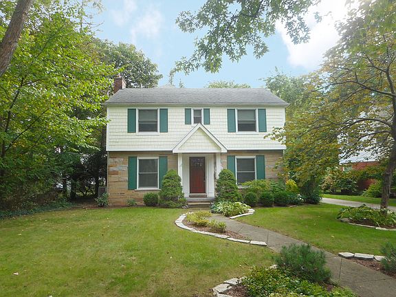 5th image of 18861 Bedford St