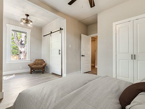 3rd image of 1247 Georgia Ave