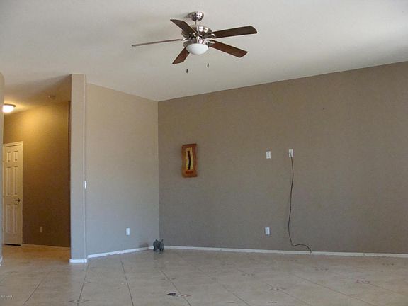 3rd image of 3120 W Pleasant Ln