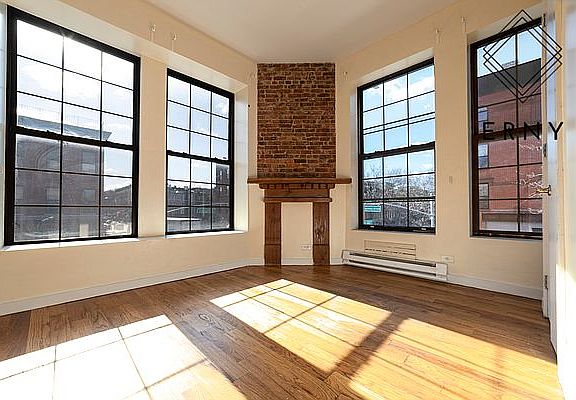 4th image of 383 Marcus Garvey Blvd APT 3R