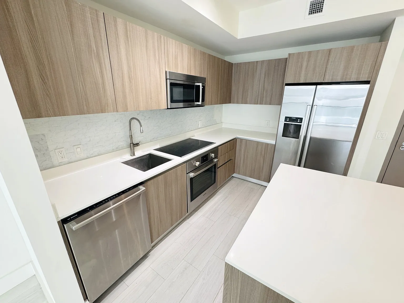 201 Southwest 17th Road #603 - 1 — Photo 4