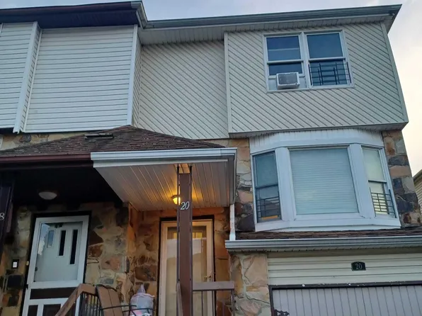 20 Field St, Staten Island, NY 10314