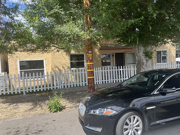 5th image of 102 Henderson St