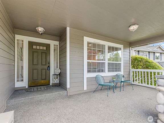 2nd image of 1820 34th Street SE