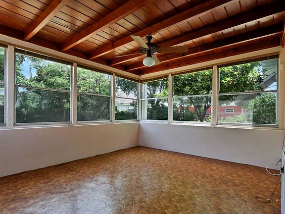 4th image of 301 Pilgrim Rd