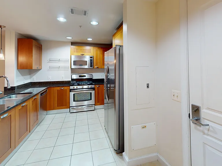 2451 Midtown Ave #1007 — Photo 7