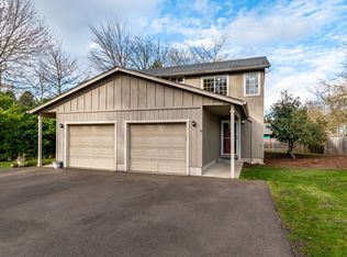 2127/2129 W Irwin Way, Eugene, OR 97402