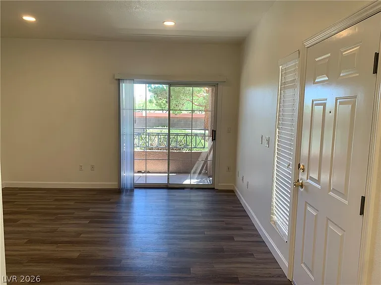 424 Pine Haven St #106 — Photo 8