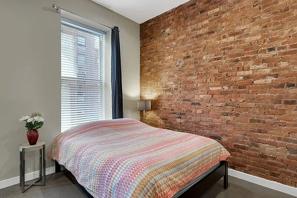 Rented by Cooper & Cooper Real Estate | media 10