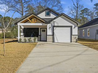 18434 Fannin Rd, Willis, TX 77378