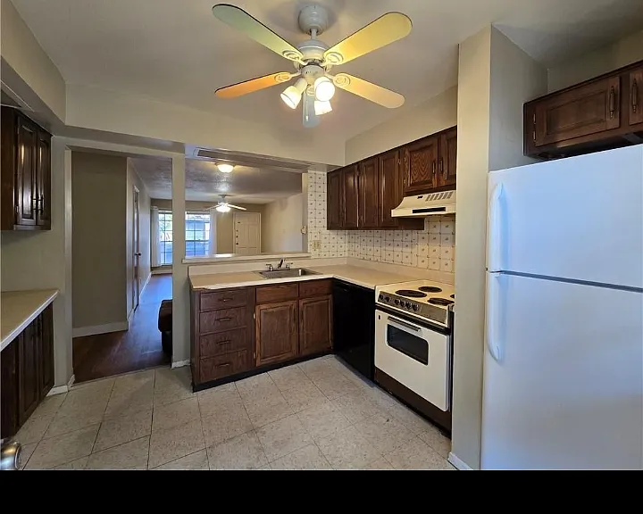 3126 Edenborn Ave — Photo 4