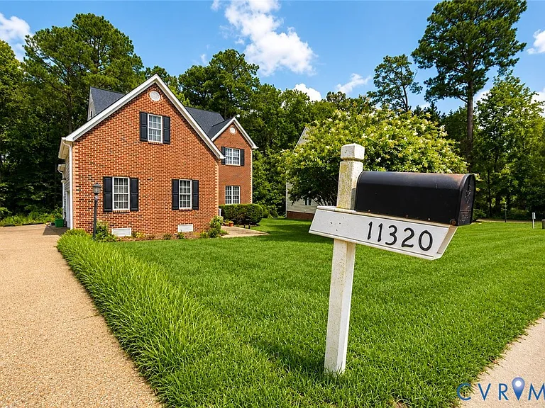 11320 Sadler Oaks Dr — Photo 80