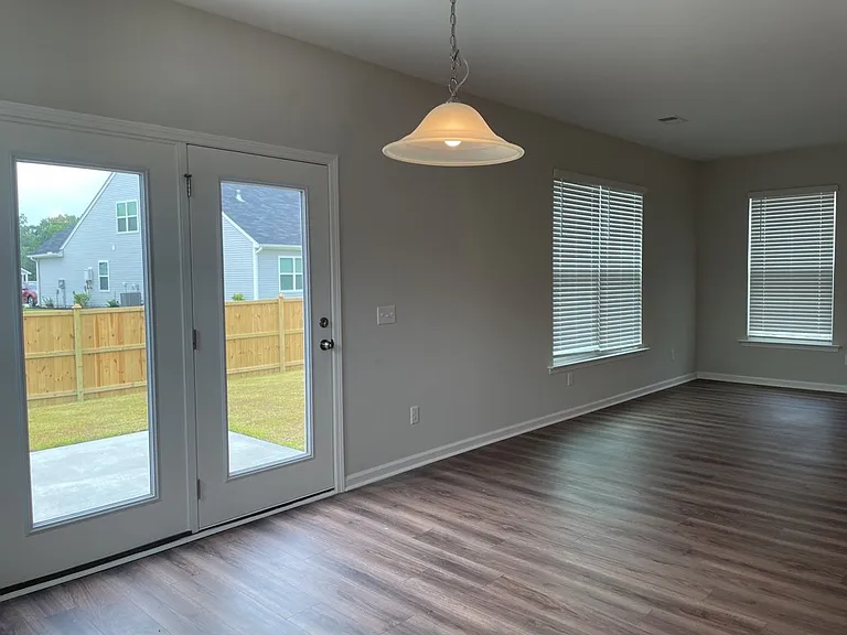 2903 Siebold Dr — Photo 8
