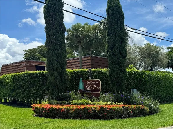 830 SW 118th Ter #830, Fort Lauderdale, FL 33325