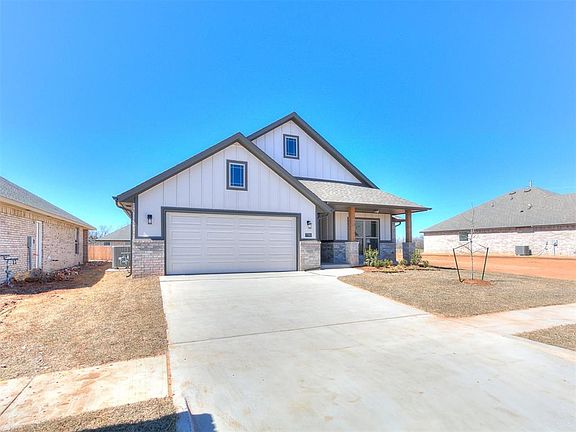 2nd image of 7705 Wilshire Woods Dr