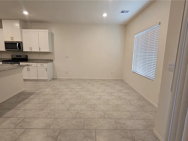 7647 Duran Harbor Ln — Photo 17