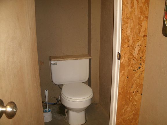4th image of 2587 Miller Country #70