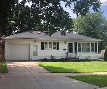 1911 1st Ave NW, Austin, MN, 55912