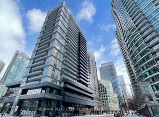 352 Front St W #1212, Toronto, ON M5V0K3