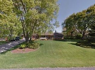 302 W Kenilworth Ave, Prospect Heights, IL 60070