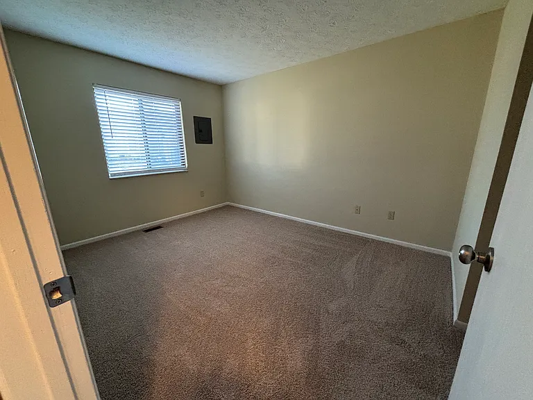 1888 Stoneview Ct — Photo 13