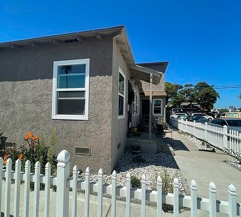 3rd image of 5653 E 2nd St