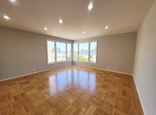1000 Kirkham St, San Francisco, CA 94122