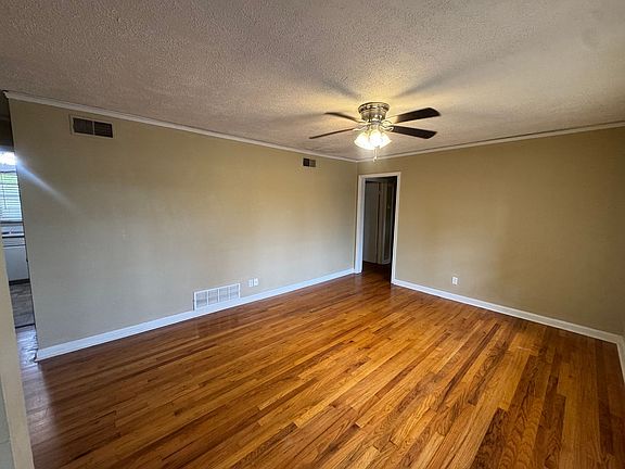 4th image of 3927 Bienville Rd