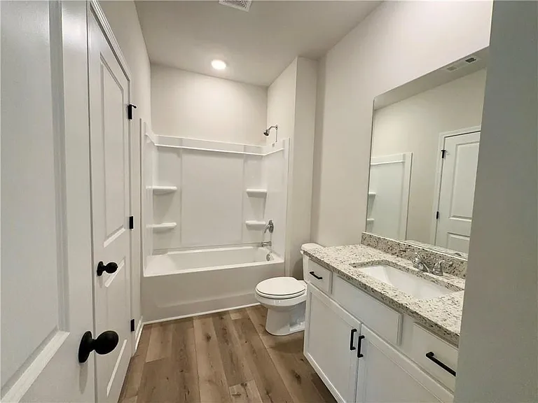 345 Rodeo Dr — Photo 12