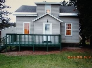 433 Greenwood St, Ishpeming, MI 49849