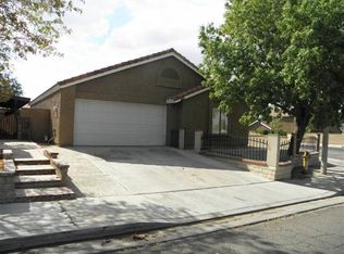 37555 37th St E, Palmdale, CA 93550