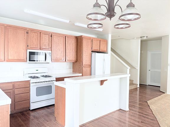 2nd image of 1638 Paseo Aurora