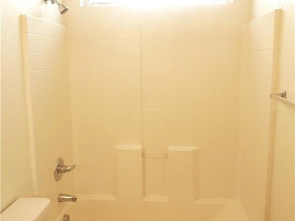 5th image of 1415 Herring Run Ave