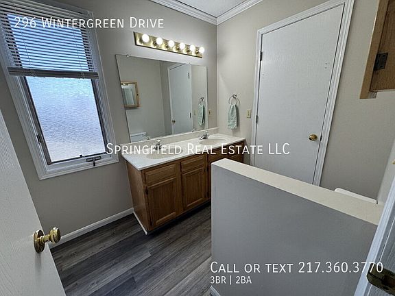 4th image of 296 Wintergreen Dr