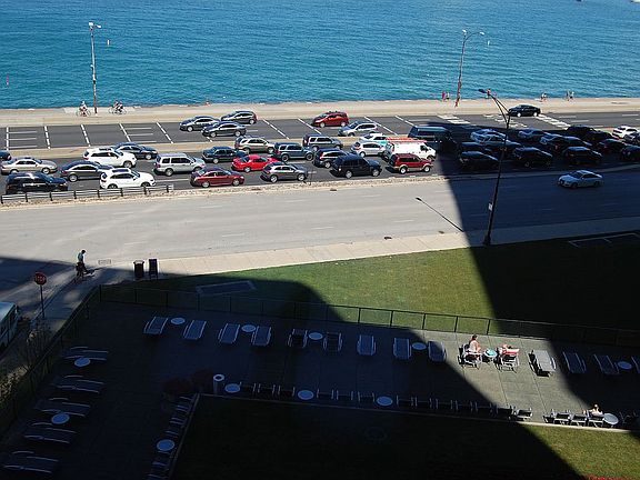 3rd image of 910 N Lake Shore Dr #819