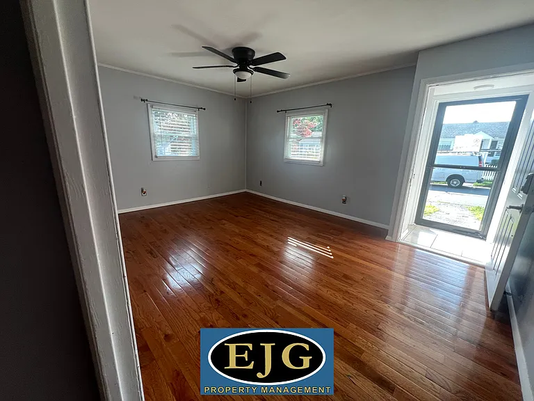 29 Elmwood Rd — Photo 11